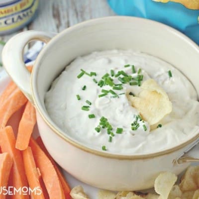 CREAMY CLAM DIP is a delicious vintage appetizer full of minced clams in a cream cheese base that is sure to be a hit at your next summer party or BBQ!