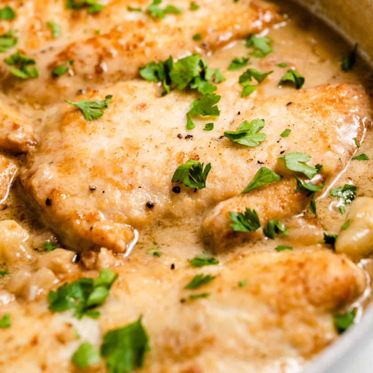 Creamy Garlic Butter Chicken ⋆ Real Housemoms 7042