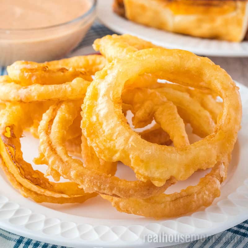 wijsvinger Makkelijk te gebeuren Tulpen Crispy Homemade Onion Rings Recipe ⋆ Real Housemoms
