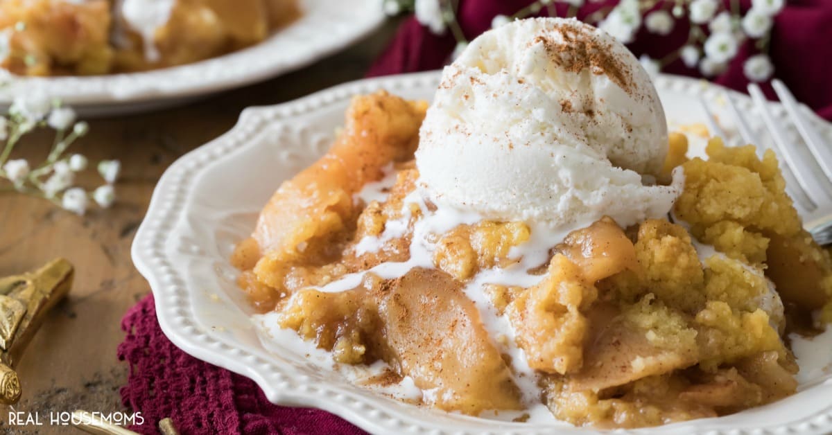 Crock Pot Apple Cobbler Recipe ⋆ Real Housemoms