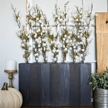 Perfect for fall and Thanksgiving decor, create a Mini Pallet Planter for festive fall stems!