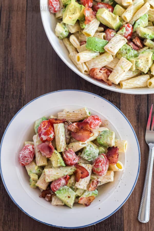 Easy Bacon And Avocado Pasta Salad ⋆ Real Housemoms 9745