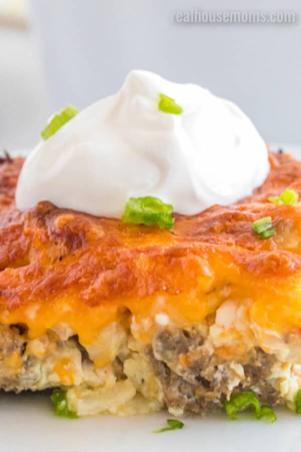 Easy Cheesy Southwest Breakfast Casserole ⋆ Real Housemoms