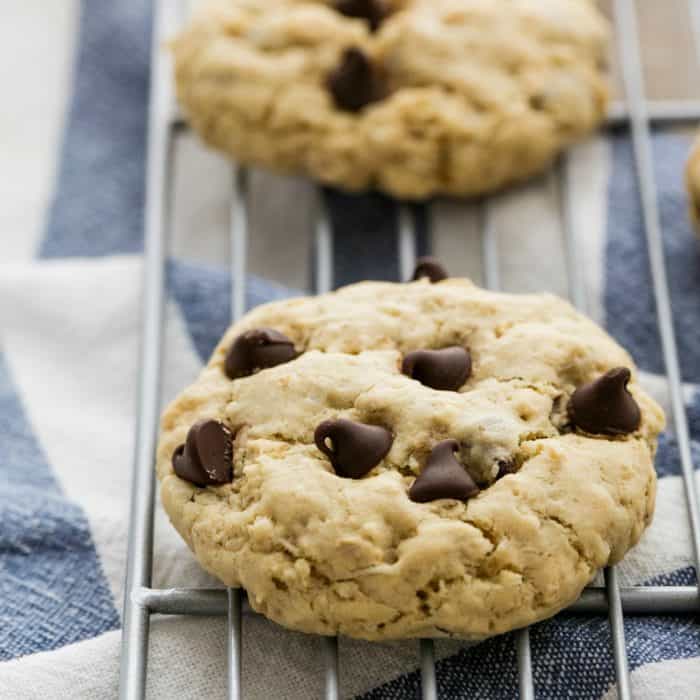 Extra Chewy Oatmeal Chocolate Chip Cookies ⋆ Real Housemoms