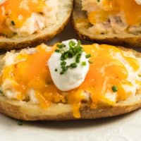 Baked potatoes are always a big hit and these Fully Loaded Twice Baked Potatoes are no exception! This make-ahead twice baked potato recipe is a dinner win!