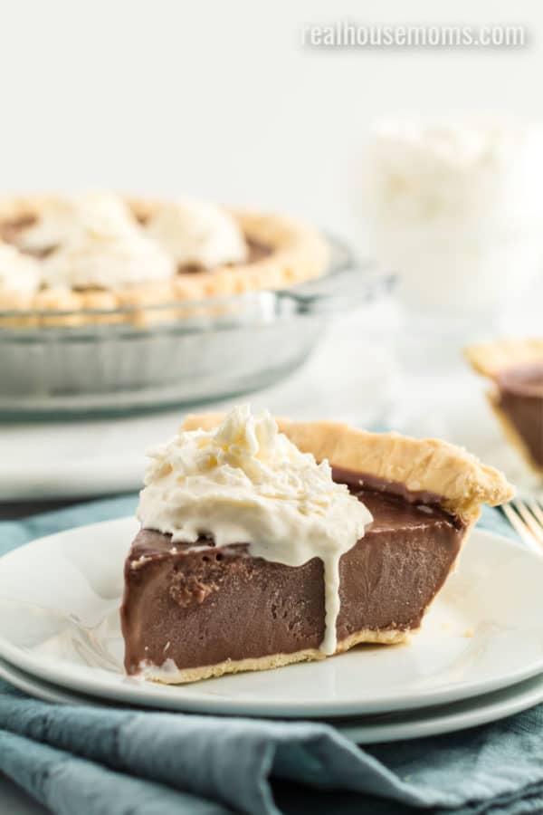 Heirloom Chocolate Cream Pie Recipe ⋆ Real Housemoms