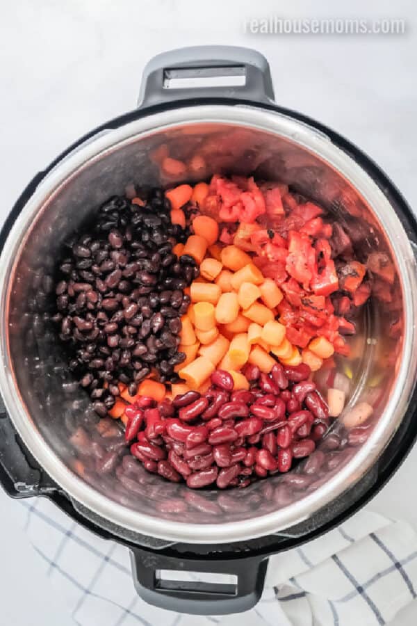 Healthy Instant Pot Vegetarian Chili ⋆ Real Housemoms