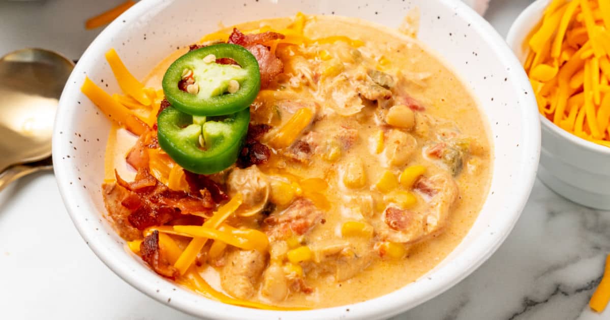 Jalapeno Popper Chicken Chili ⋆ Real Housemoms