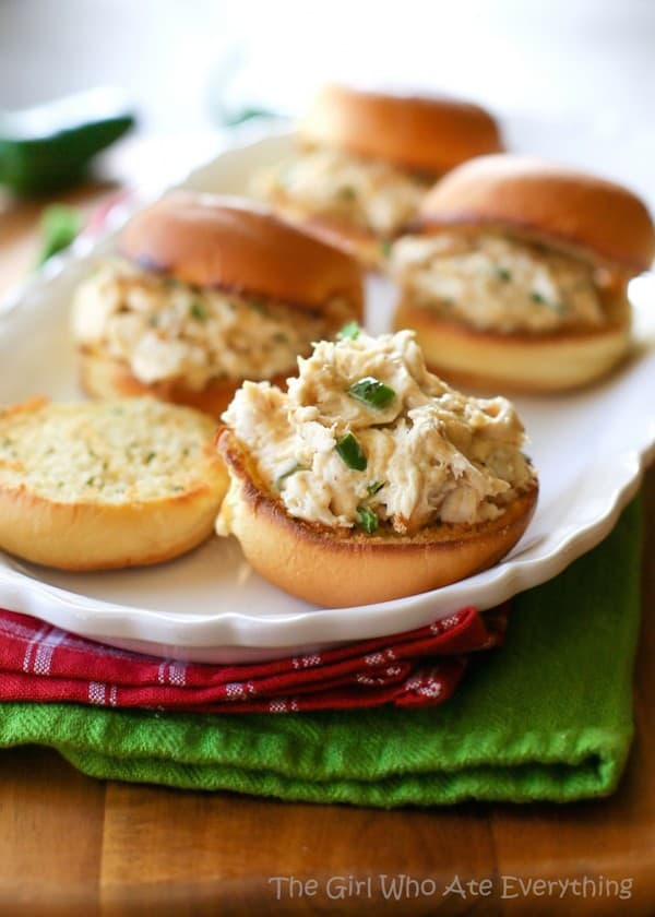 jalapeno-popper-chicken-sliders-the-girl-who-ate-everything