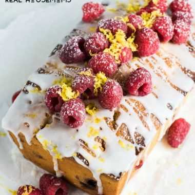 This delicious LEMON RASPBERRY LOAF CAKE is sweet with a tart lemon zing and perfect all year round!