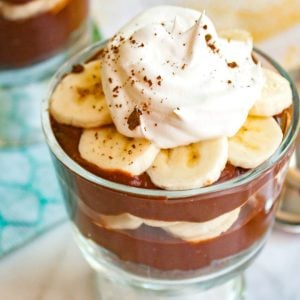 This No-Bake Chocolate Banana Pudding Pie is an easy dessert recipe that combines classic banana pudding with amazing chocolate flavor!