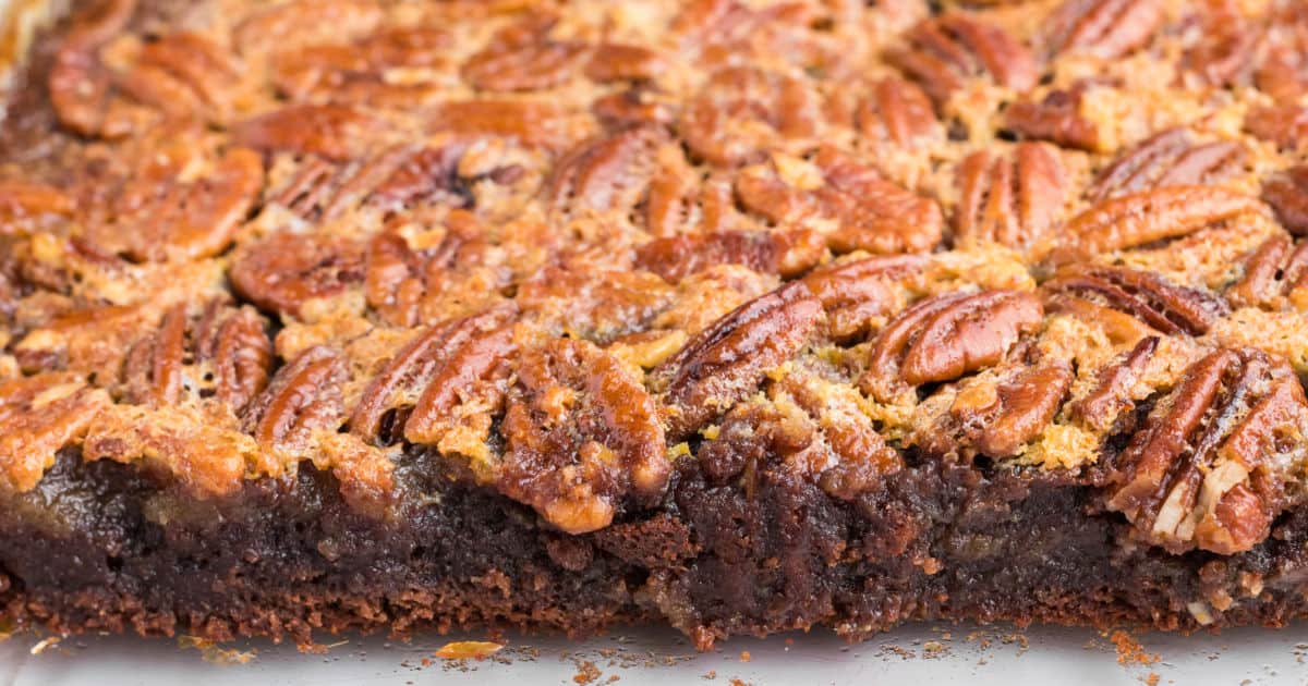 Pecan Pie Brownies ⋆ Real Housemoms