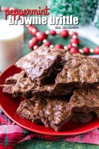 This Peppermint Brownie Brittle is a fun chocolate dessert for the holidays! Thin and crispy brownie is loaded with chocolate and peppermint chips for festive flavor and a great cookie exchange treat!