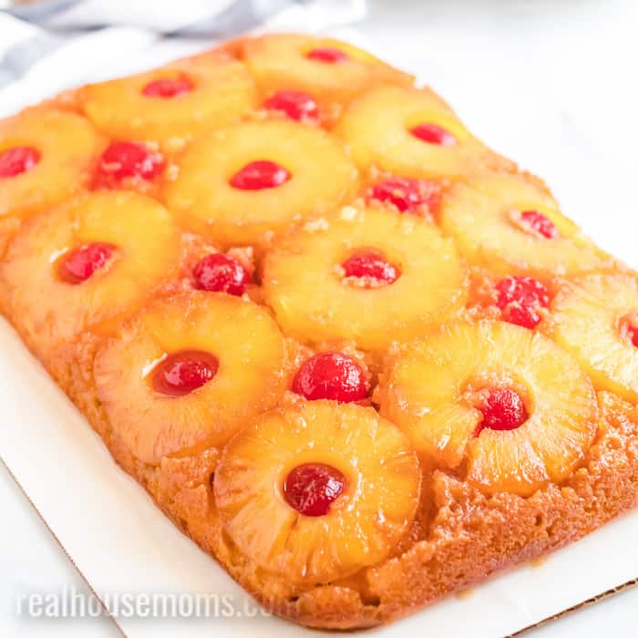https://realhousemoms.com/wp-content/uploads/Pina-Colada-Pineapple-Upside-Down-Cake-Recipe-card2.jpg