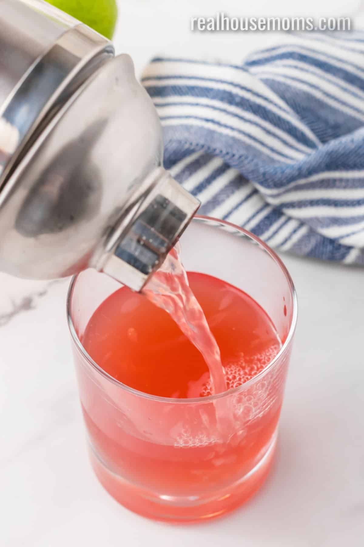 cranberry juice pineapple juice and rum