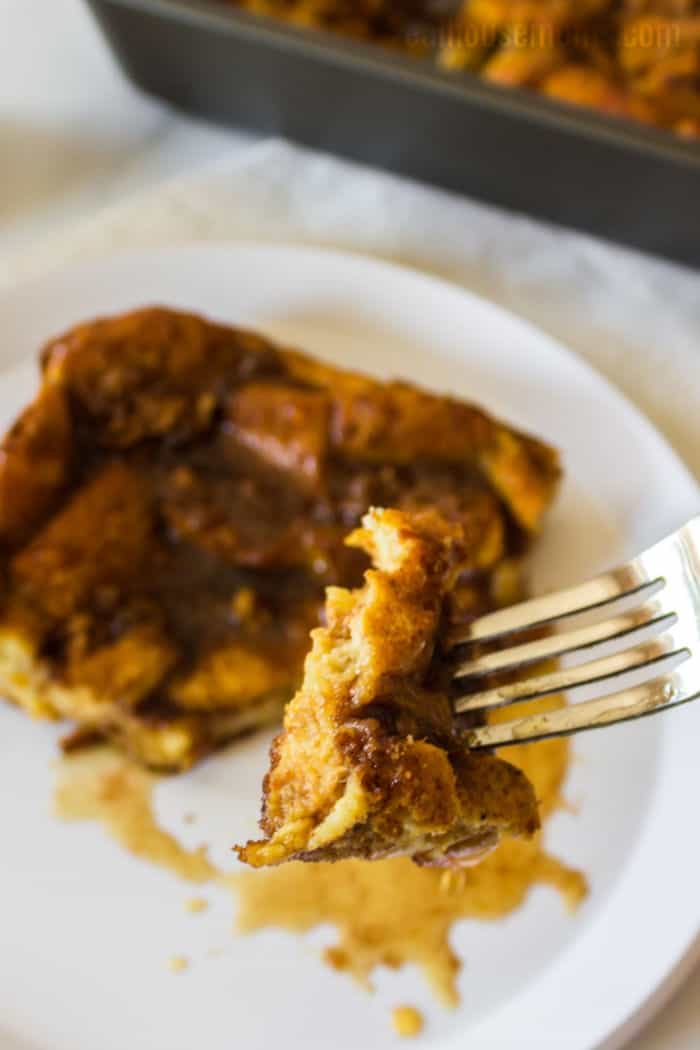 fork with a bite for pumpkin french toast