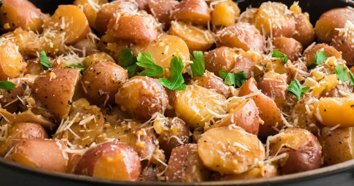 https://realhousemoms.com/wp-content/uploads/Rosemary-Garlic-Instant-Pot-Potatoes-FB-LINK.jpg
