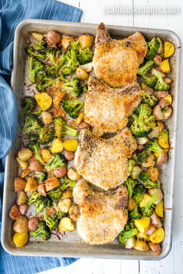 sheet pan crispy ranch pork chops with potatoes and broccoli