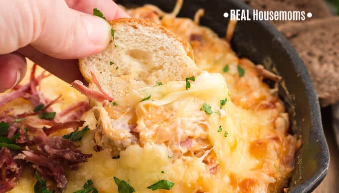 10-Minute Skillet Reuben Dip Recipe ⋆ Real Housemoms