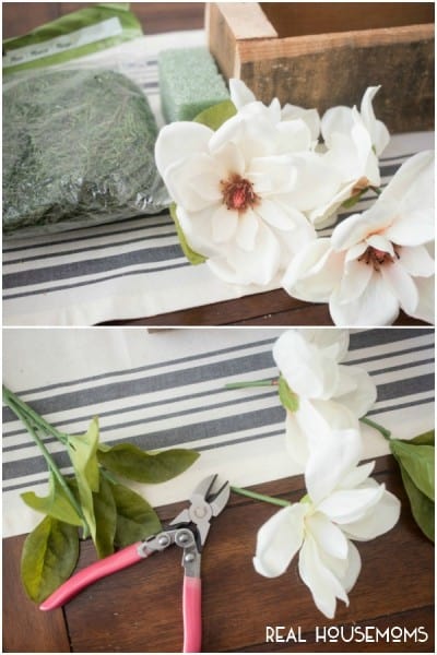 Spring Magnolia Centerpiece ⋆ Real Housemoms