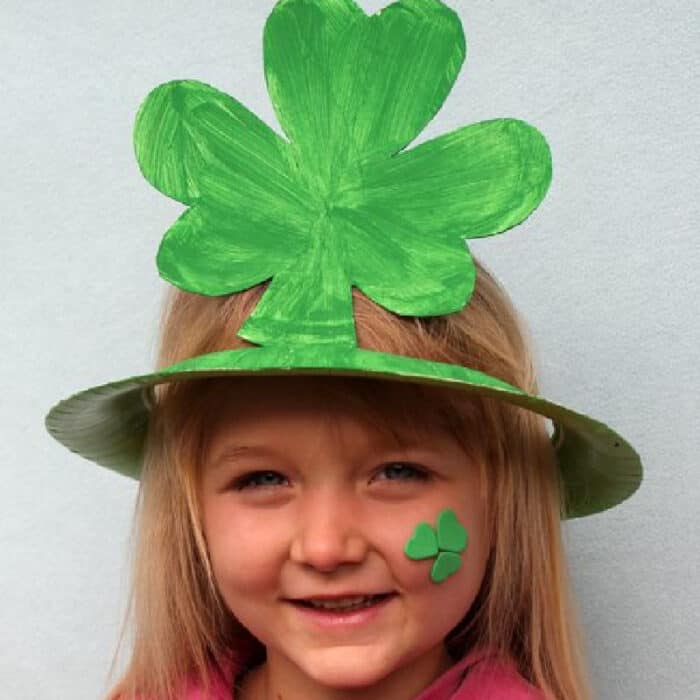 25 St. Patrick's Day Crafts &amp; Printables ⋆ Real Housemoms