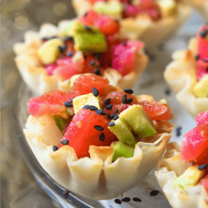 These tasty Tuna Avocado Sushi Cups are an easy appetizer with all the flavors of your favorite sushi roll!