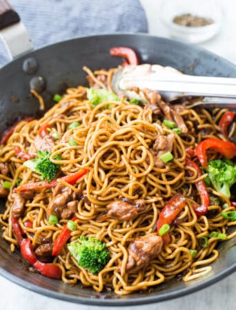  Chicken Ramen Noodle with a flavourful stir-fry sauce takes only 20 minutes to make at home and is better than take-out. This Easy Ramen Noodles recipe is a perfect mid-week dinner and customizable to your preference.