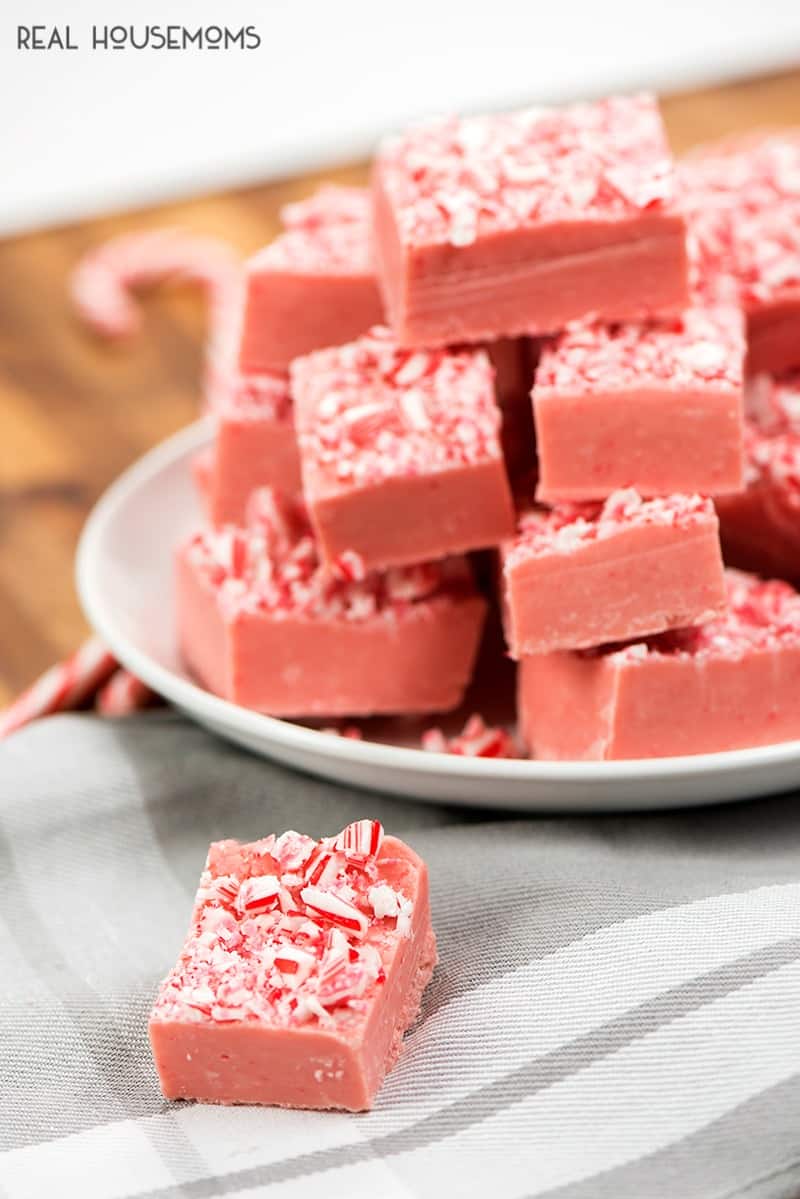 White Chocolate Peppermint Fudge - Easy Dessert Recipe