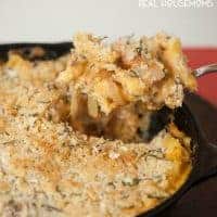 This BUTTERNUT SQUASH MAC N CHEESE combines all the wonderful fall flavors of roasted squash, sage, and onion with the comforts of pasta and cheese!