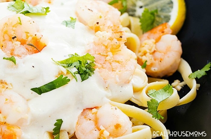 This creamy LEMON GARLIC SHRIMP FETTUCCINE is easy to whip up and so tasty!