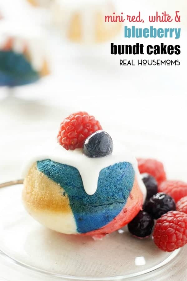 I am in love with all things red, white, and blue this summer, and these MINI RED, WHITE, AND BLUEBERRY BUNDT CAKES are sure to make a splash at your next get together!