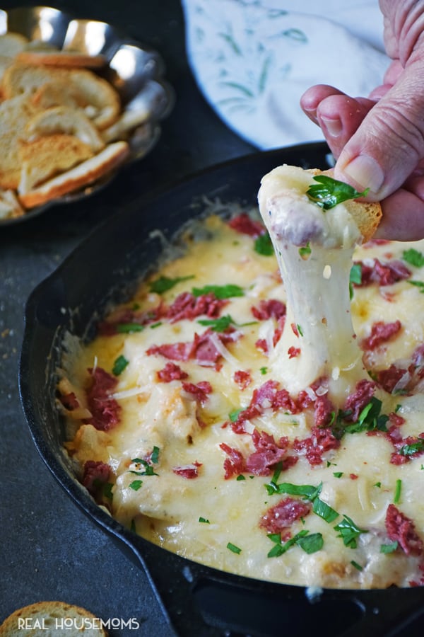 Skillet Reuben Sandwich Dip ⋆ Real Housemoms